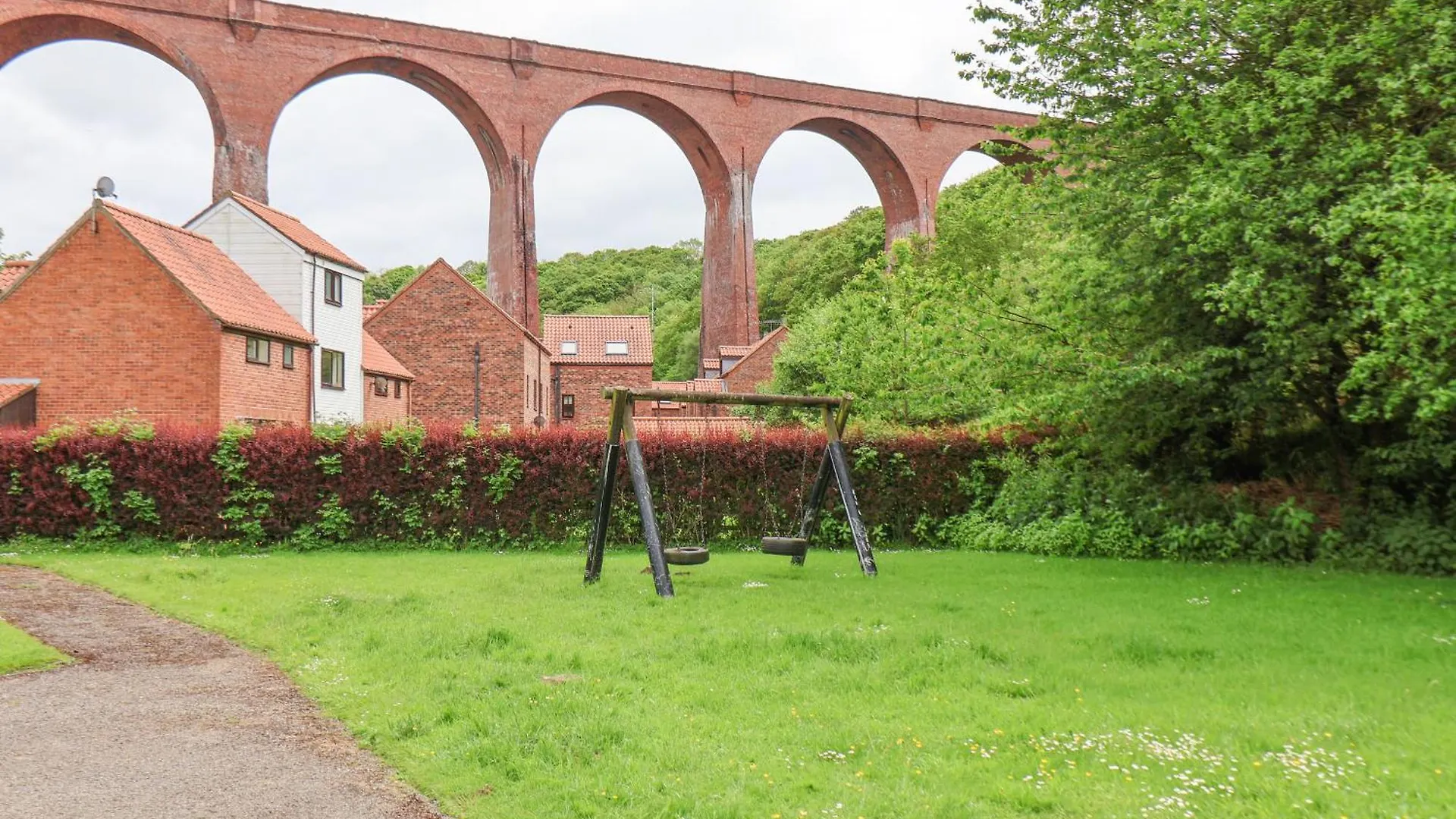 Holiday home Waterside Cottage Whitby
